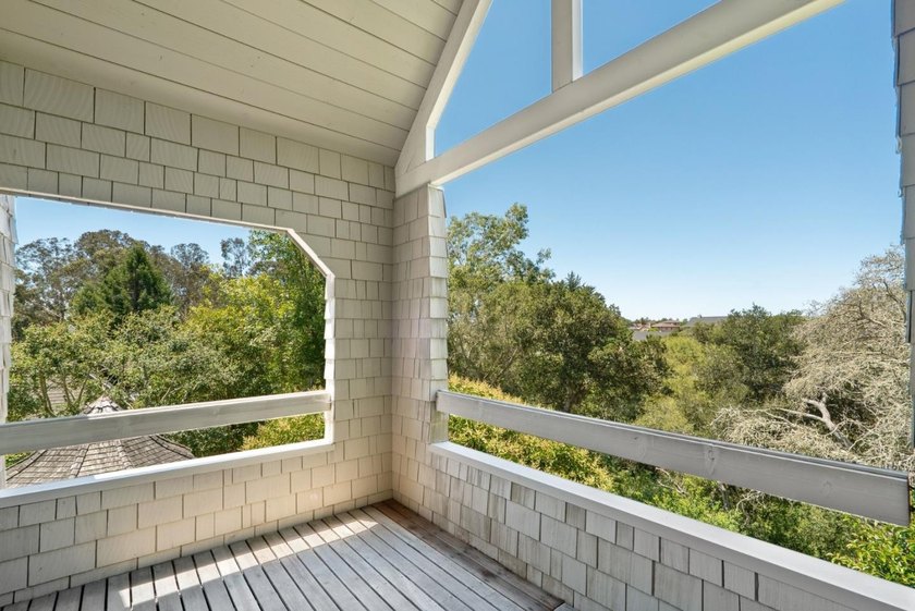 Beautiful custom home in prestigious Moore Creek Estates on the - photo 26