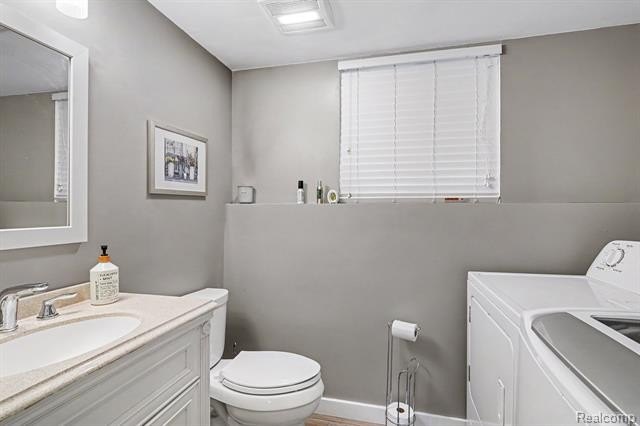 Experience the ultimate lakefront lifestyle on one of the most - photo 39
