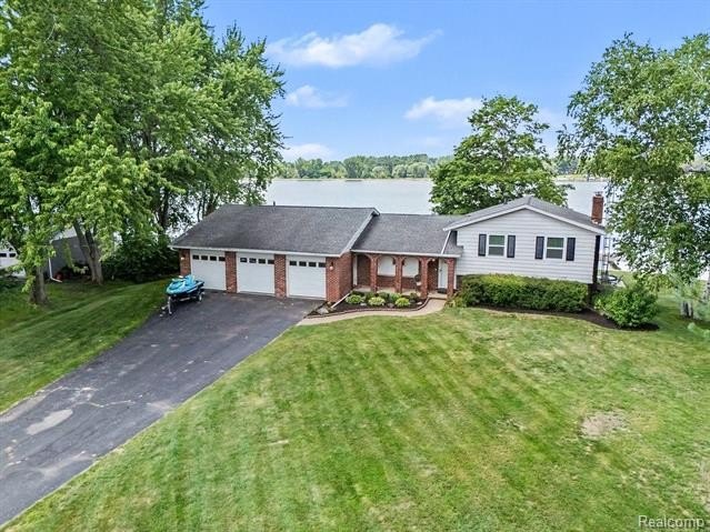 Experience the ultimate lakefront lifestyle on one of the most - photo 40