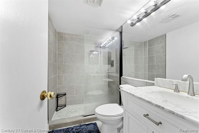 Discover an exceptional lifestyle opportunity at 9601 Bayview DR - photo 14