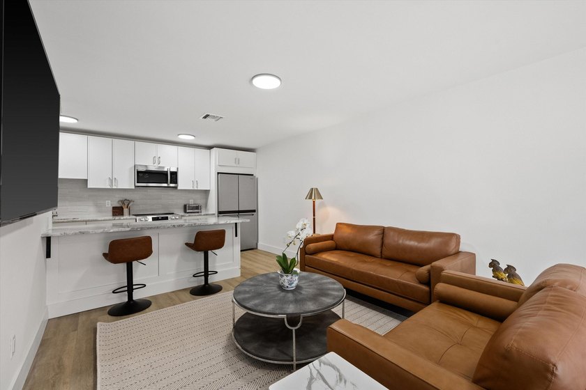 Turnkey furnished fourplex on the 12th Fairway! Four identical - photo 24