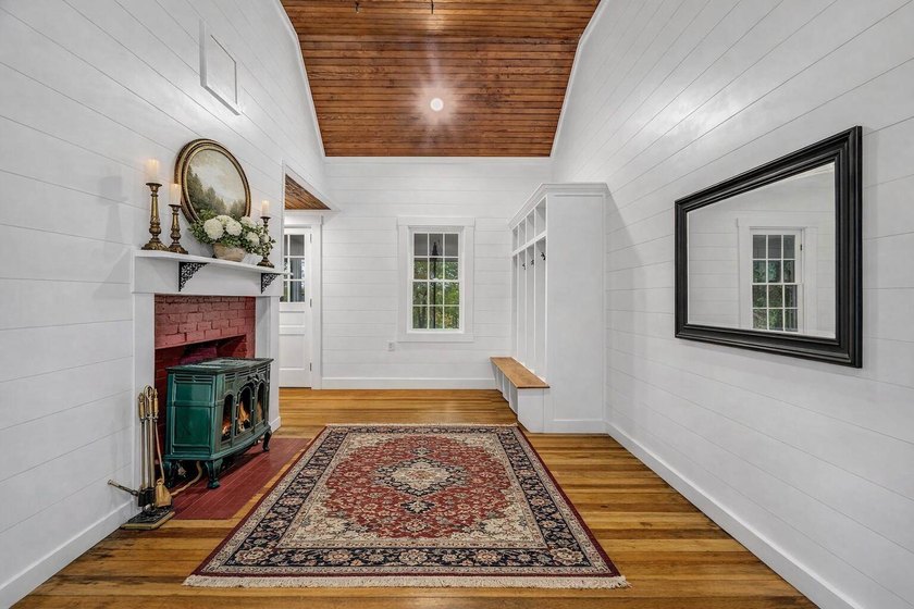 Set gracefully on 1.55 acres and positioned back from the road - photo 6