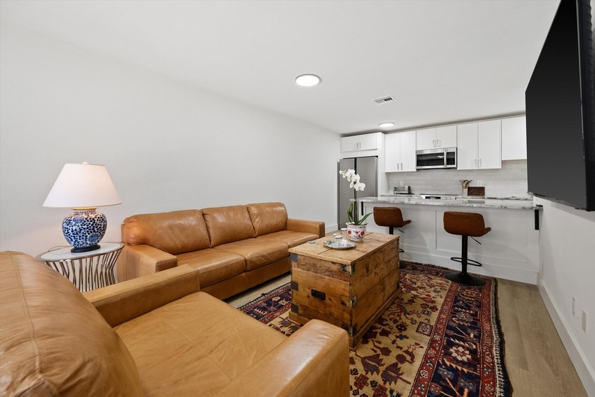 Turnkey furnished fourplex on the 12th Fairway! Four identical - photo 43