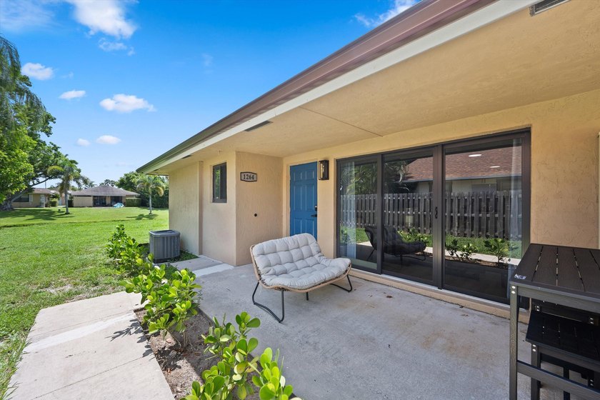 Turnkey furnished fourplex on the 12th Fairway! Four identical - photo 47