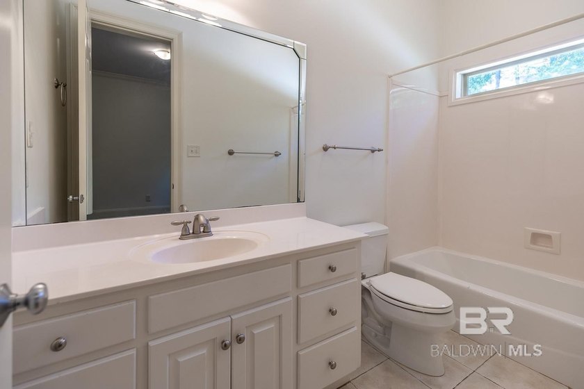 Exceptional estate home on approximately 1 acre in Fairhope's - photo 25