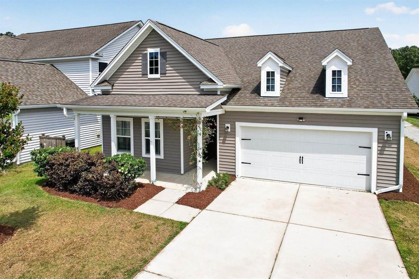 Experience the perfect blend of comfort and convenience in the - photo 6