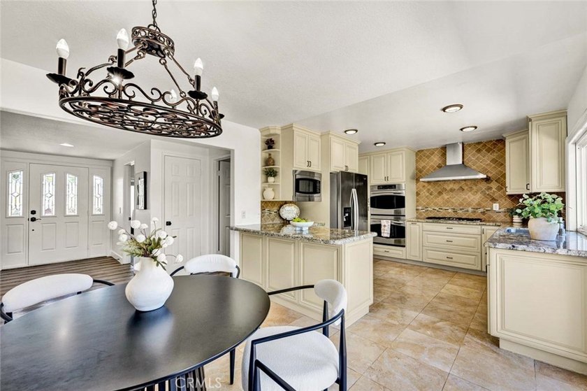 Welcome to this charming 4 bedroom, 1.75 bath single level home - photo 15