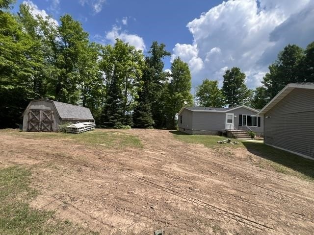 Rare opportunity to get over 600 ft of water frontage and 8 .5 - photo 15