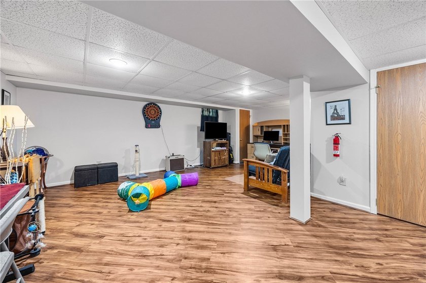 Welcome to this beautifully maintained townhome, which offers - photo 26