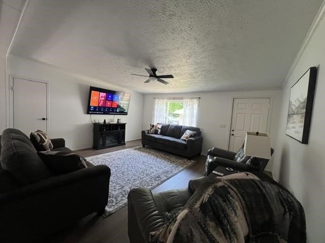 Rare opportunity to get over 600 ft of water frontage and 8 .5 - photo 33