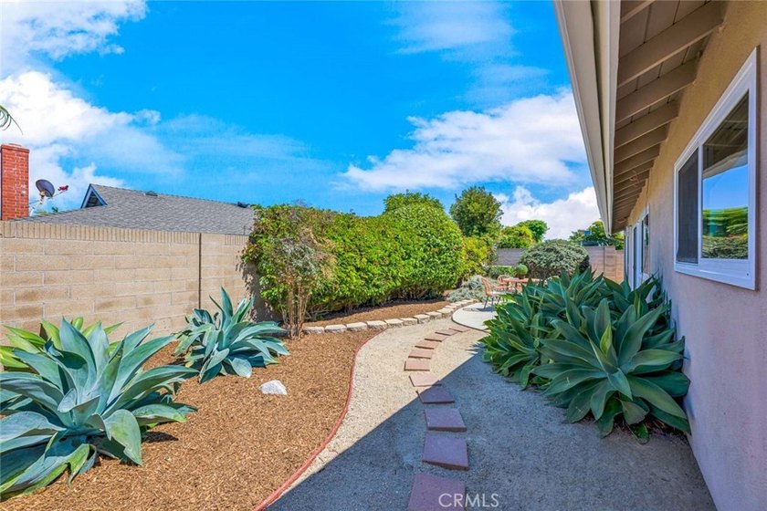 Welcome to this charming 4 bedroom, 1.75 bath single level home - photo 38