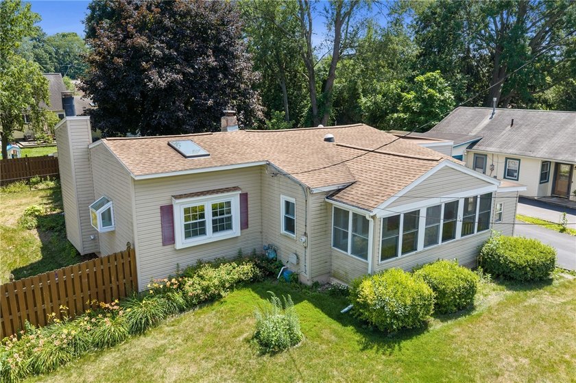 Easy one-floor living in the Village of Salina! This - photo 42