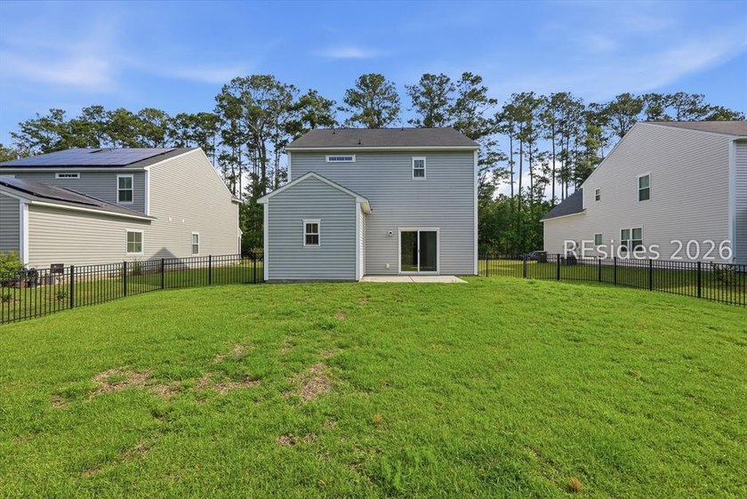Beautiful Amelia model offering 4 bedrooms, 3.5 baths, a 2-car - photo 14