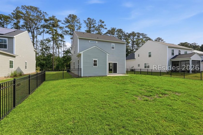 Beautiful Amelia model offering 4 bedrooms, 3.5 baths, a 2-car - photo 15