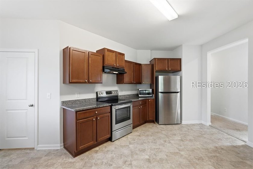 Beautiful Amelia model offering 4 bedrooms, 3.5 baths, a 2-car - photo 26