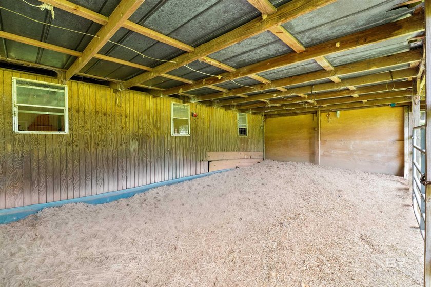 Calling all Equestrian lovers: check out this private - photo 50