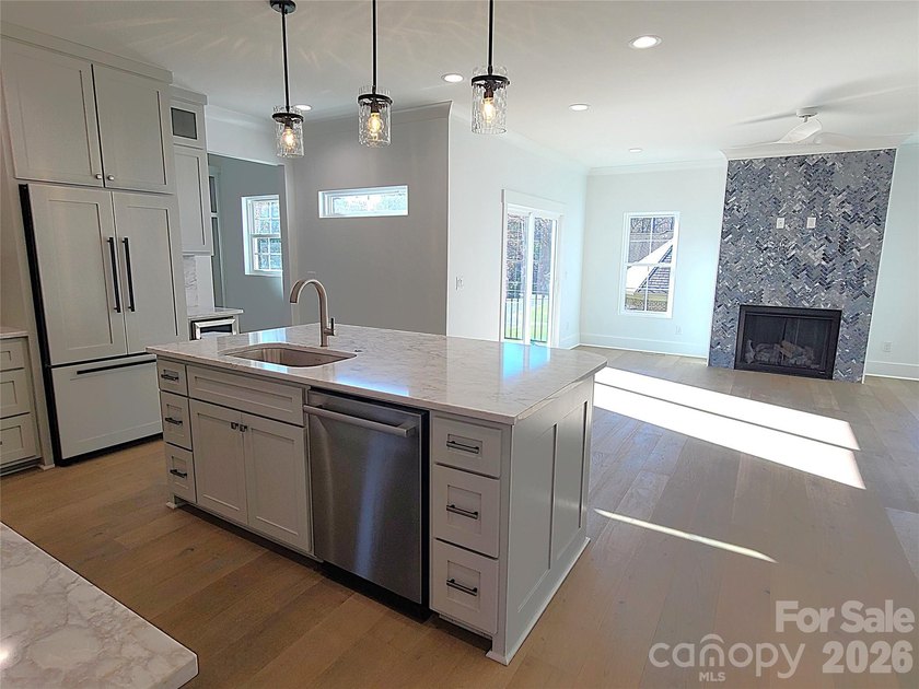Another opportunity in Hutton Estate! This new construction home - photo 7