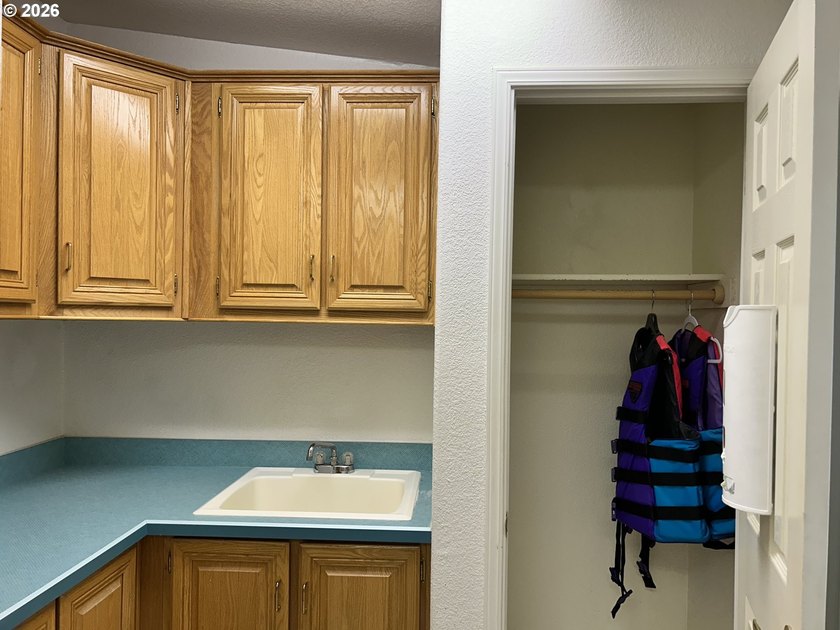 Rare owner-occupied/income property opportunity on Oregon's - photo 22