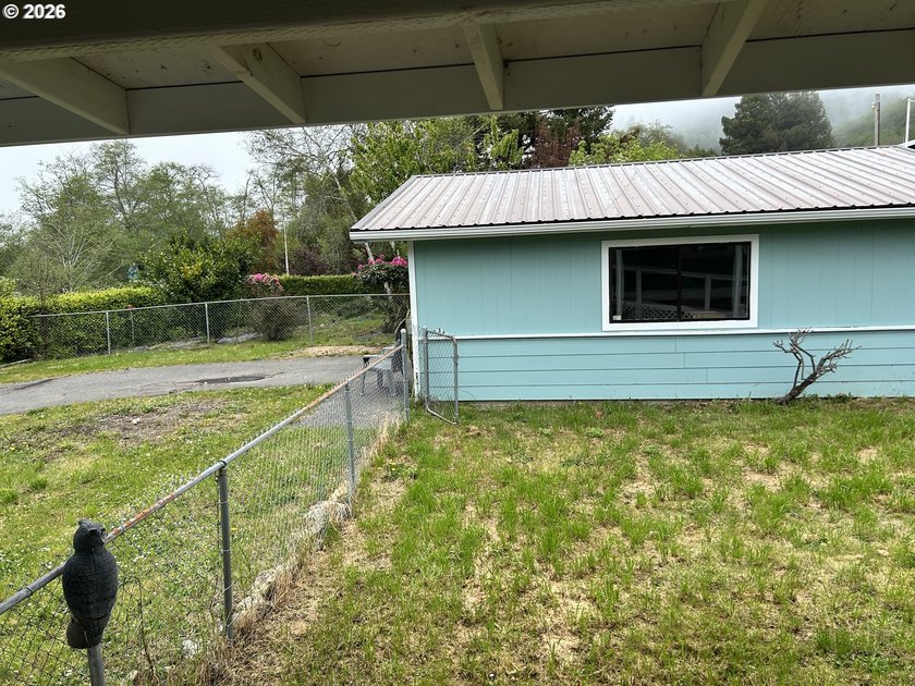 Rare owner-occupied/income property opportunity on Oregon's - photo 32