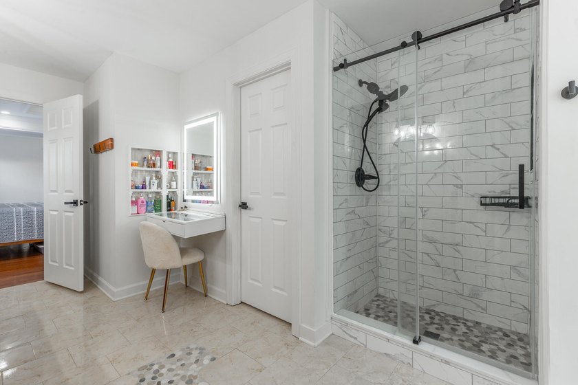 Beautiful 3/4 brick Hixson home located on a quiet cul-de-sac - photo 33