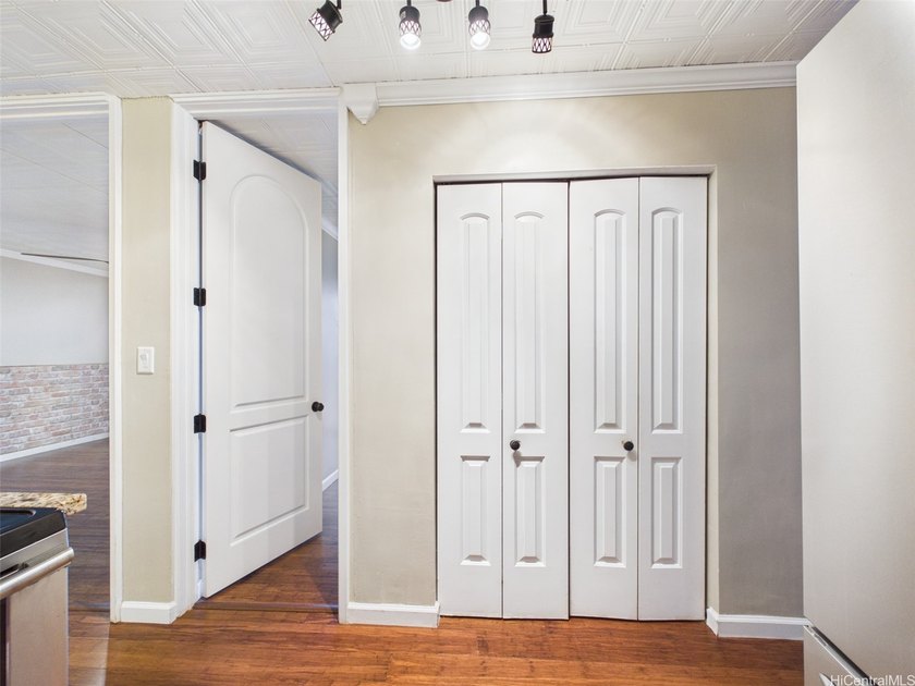 UPGRADED corner unit, lake-facing side, and an oversized covered - photo 14