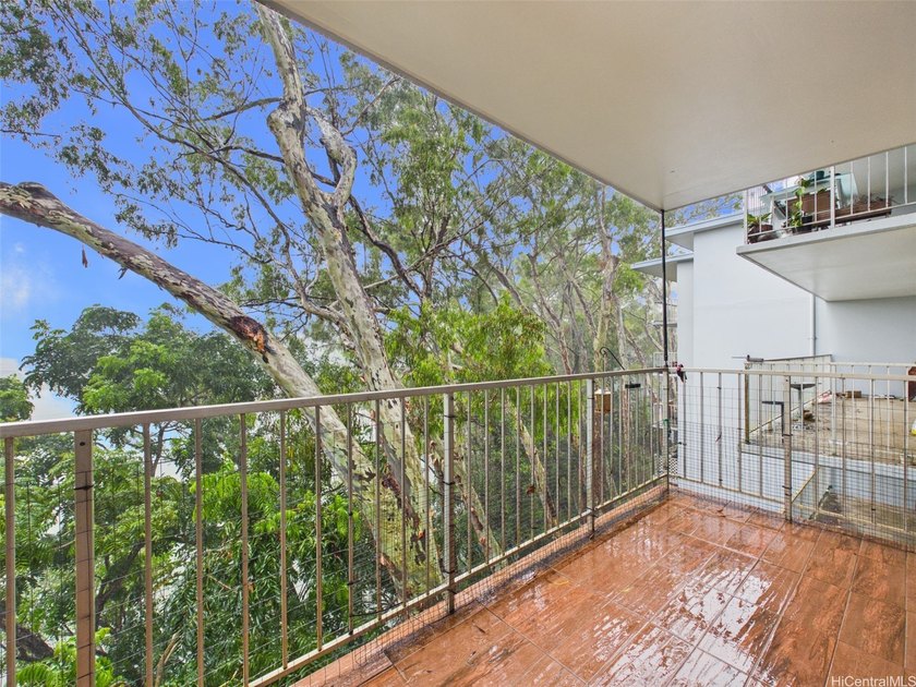 UPGRADED corner unit, lake-facing side, and an oversized covered - photo 21