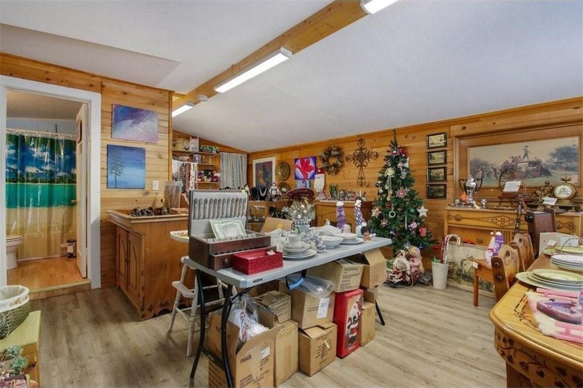 This *Vintage* Log Cabin Store sits between two premier lakes - - photo 10