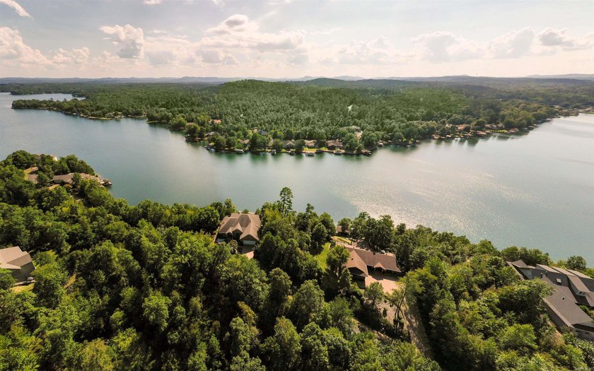 Wonderful lake and vista views from this Lake Balboa lot. Build - photo 14