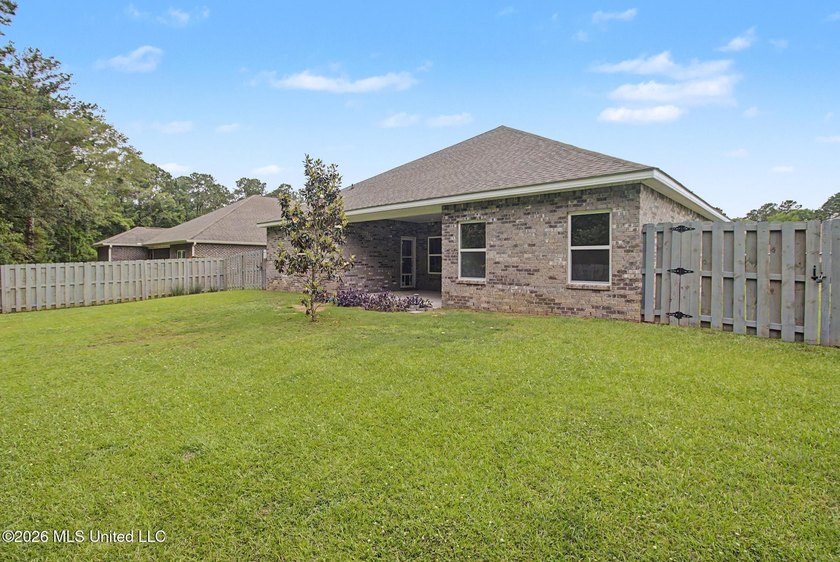 BACK ON MARKET... Buyer's sale fell through. Nestled near the - photo 25