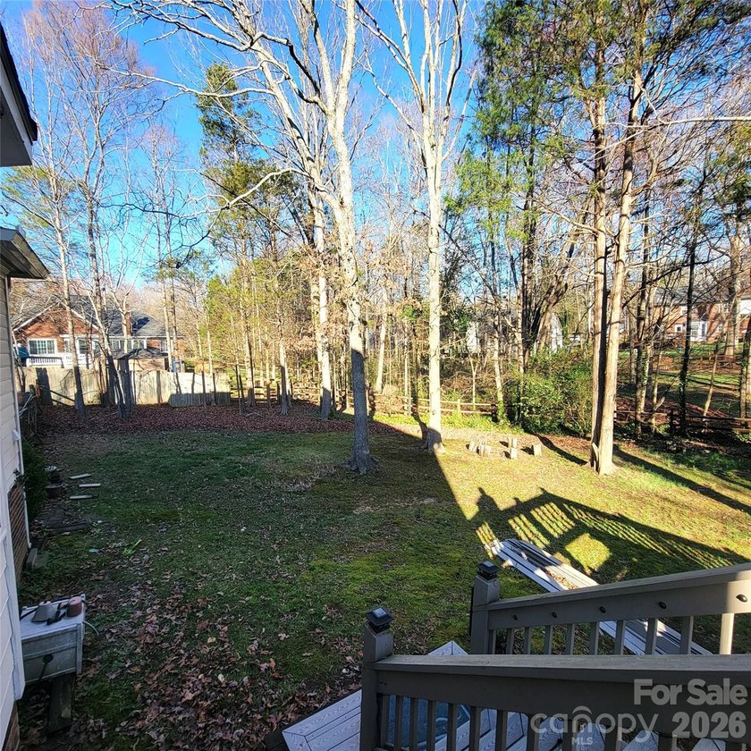 **PRICE REDUCED $100,000 FOR QUICK CLOSING!**Highly sought after - photo 38