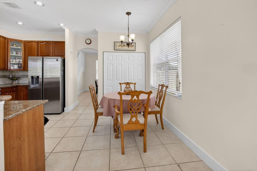 Rare 5-Bed, 3-Bath Cul-de-Sac Trophy Estate in the highly - photo 13