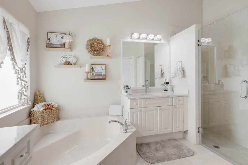 Nestled within a gated community in the All-Age Oakmont section - photo 30