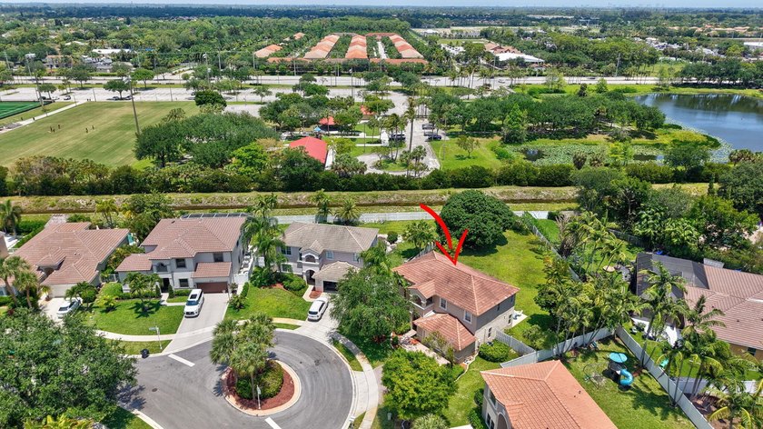 Rare 5-Bed, 3-Bath Cul-de-Sac Trophy Estate in the highly - photo 56