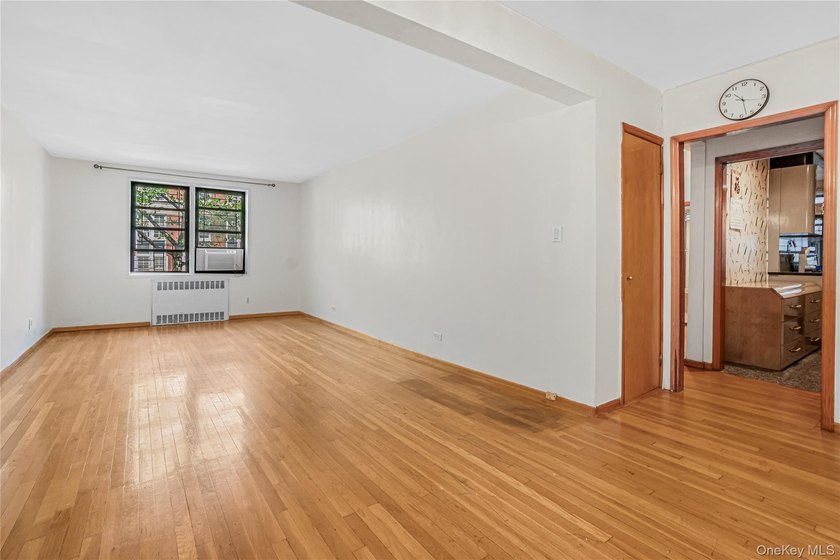 Two Bedrooms Co-op Unit in Great Location! Hardwood Floors - photo 5