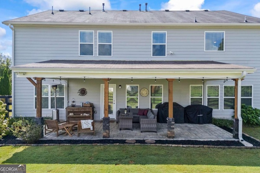 **SELLER OFFERING $10,000 towards BUYERS CLOSING COSTS, with an - photo 8