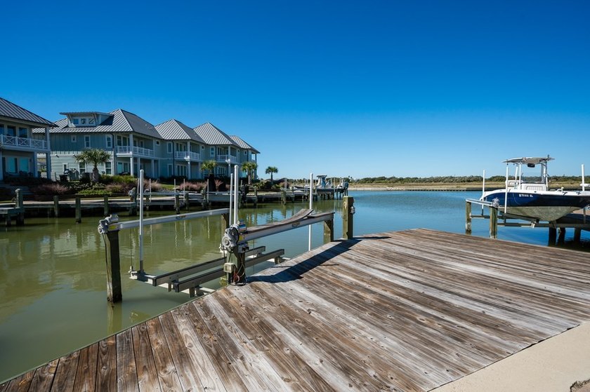 Experience luxury coastal living at 125 Foxtail in The Reserve - photo 36