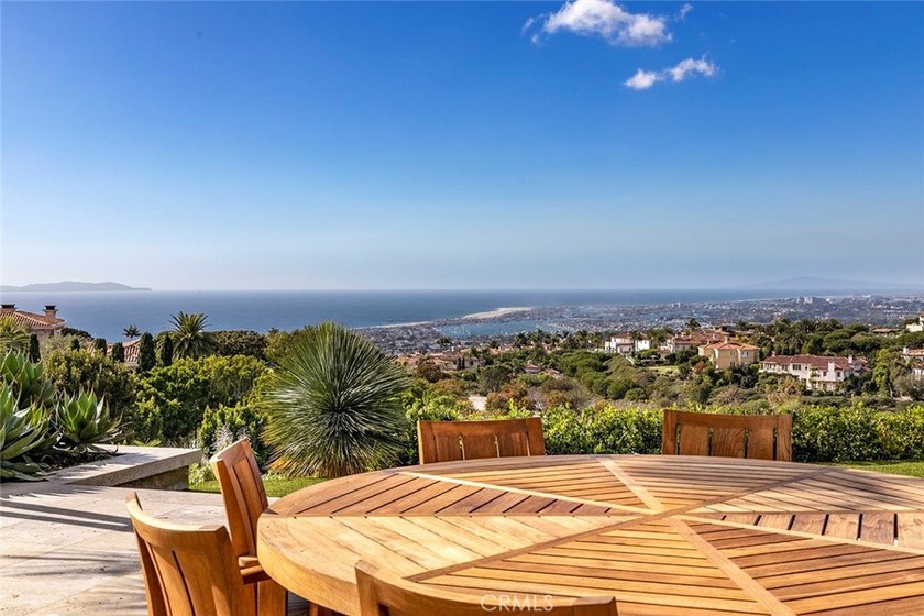 One of the finest turnkey estates ever offered in Pelican Crest - photo 17