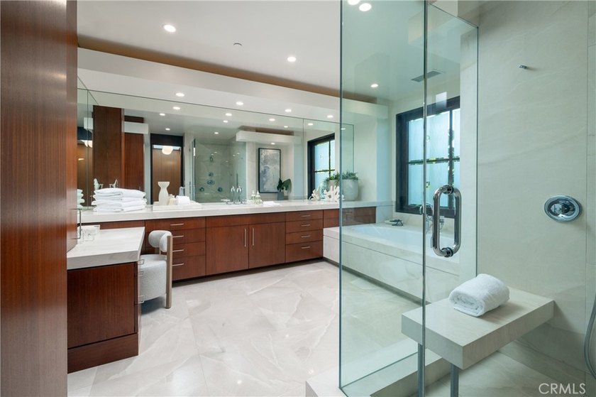 One of the finest turnkey estates ever offered in Pelican Crest - photo 29