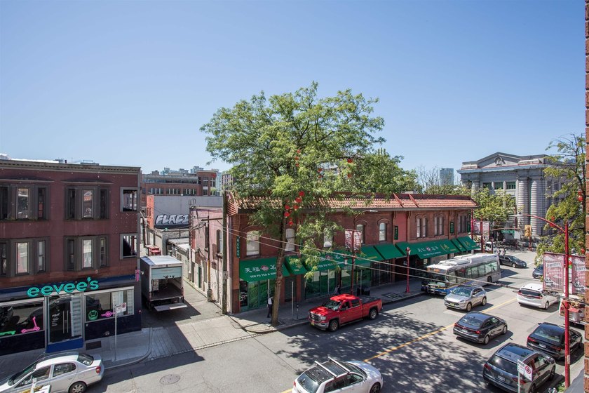 Excellent value &amp; a cool space! Step into this loft like home w/ - photo 32