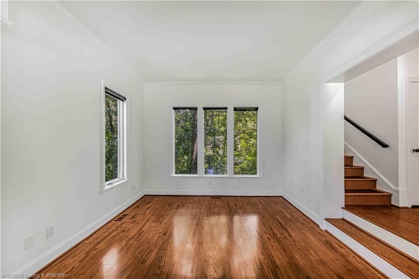 Welcome to this traditional home in Fianna Hills featuring two - photo 4