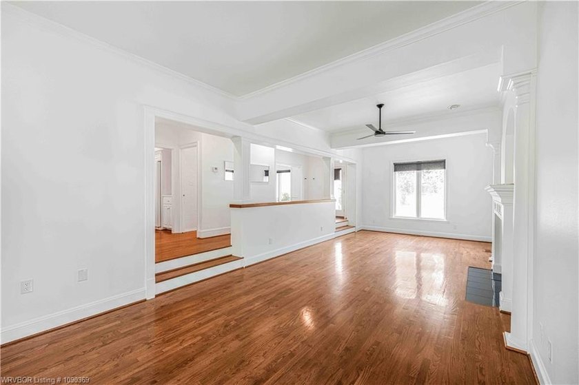 Welcome to this traditional home in Fianna Hills featuring two - photo 6
