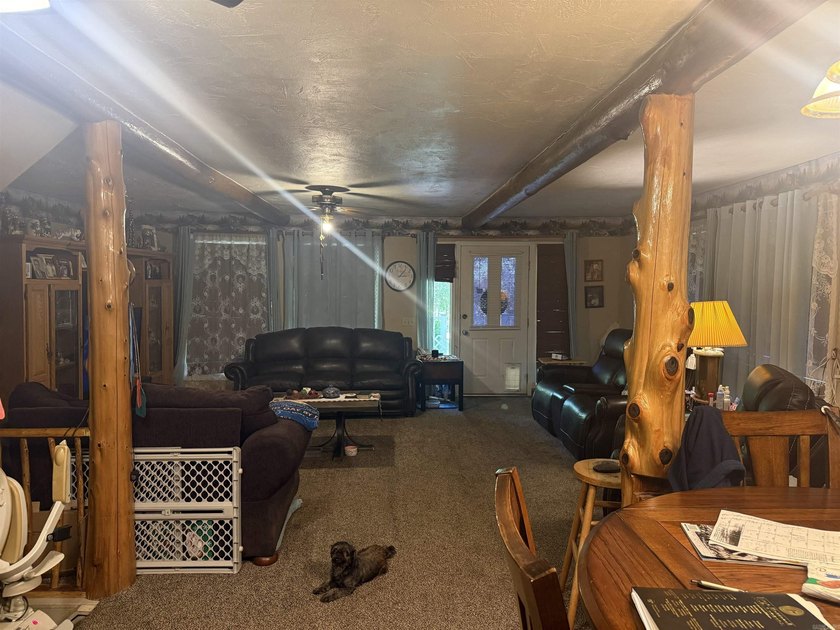 Looking for peaceful country living with lots of space? Or a - photo 27