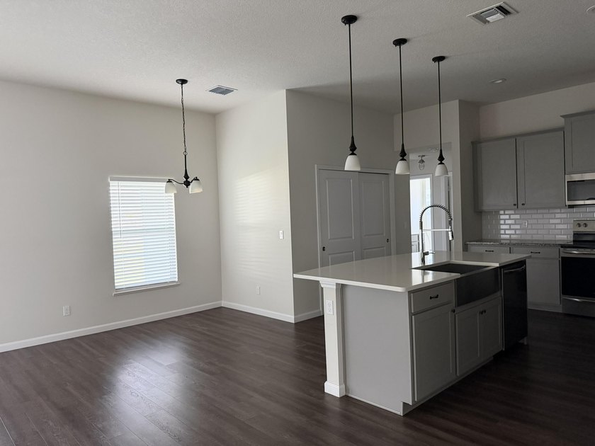 **Seller will contribute $10k towards closing costs or interest - photo 15