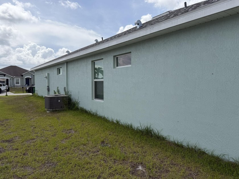 **Seller will contribute $10k towards closing costs or interest - photo 39