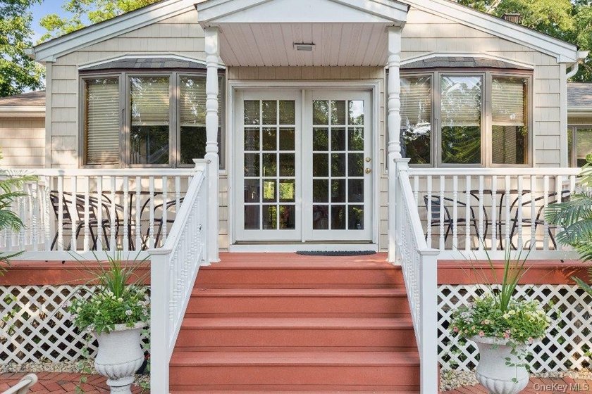 Welcome to 61 Timber Drive in Calverton! This charming ranch - photo 17