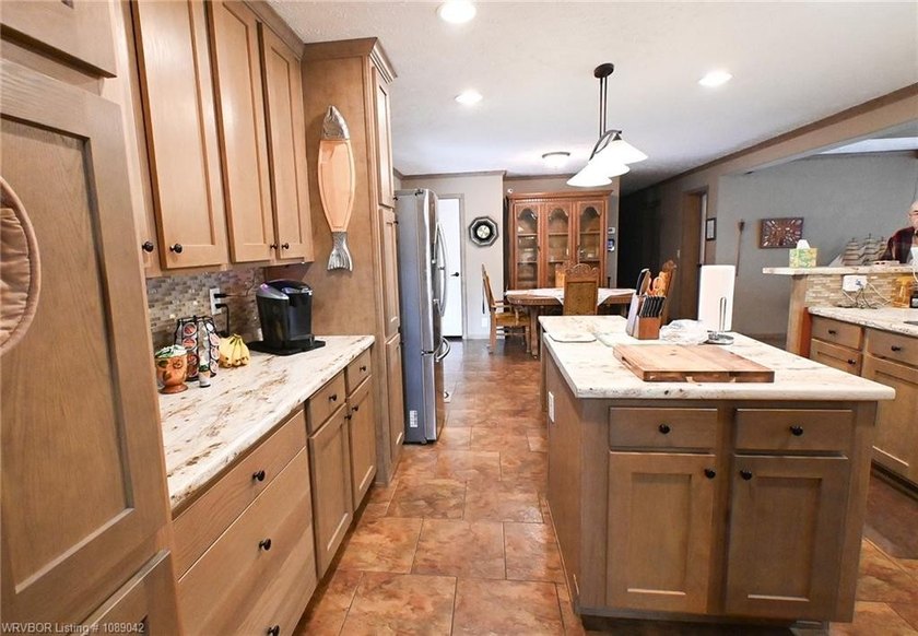 Custom-built 3BR/2BA modular home with a split floor plan and - photo 12