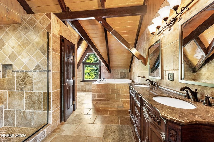 Discover a truly rare Nevada riverfront retreat - a majestic - photo 24