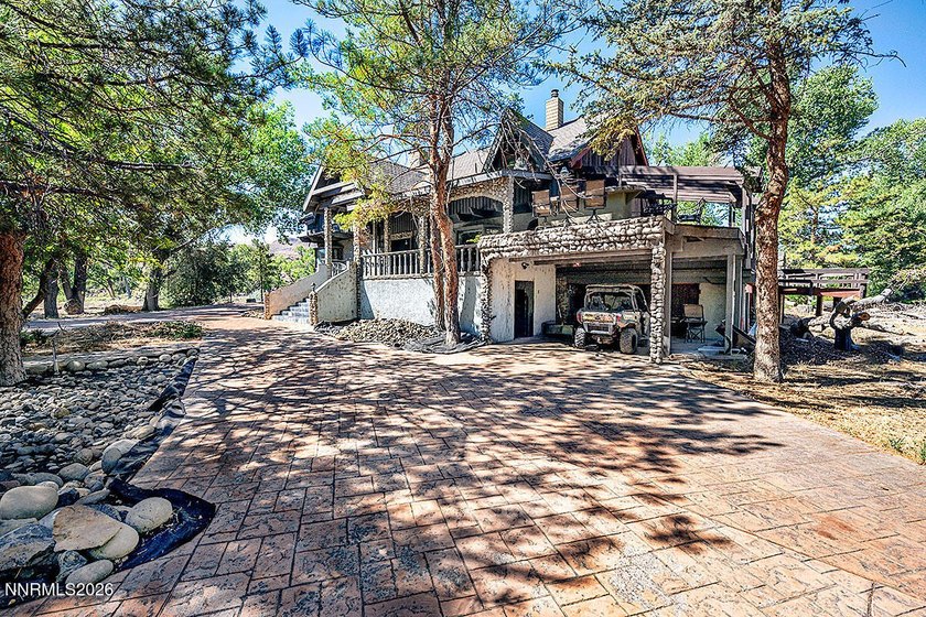 Discover a truly rare Nevada riverfront retreat - a majestic - photo 30