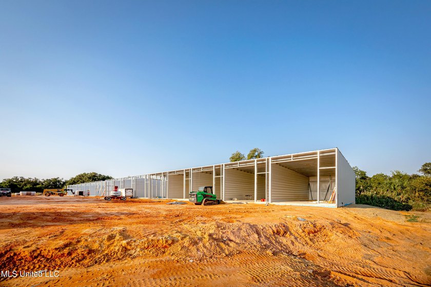 Here is your chance to OWN not Rent 1000sq ft of storage for you - photo 7