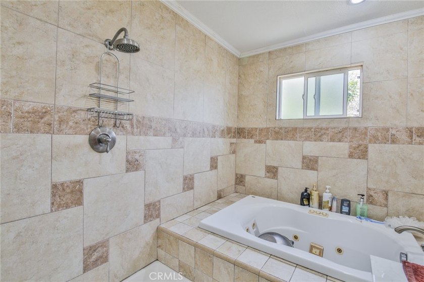 Wow! Wow! Wow! Bixby Knolls Location... What a Unique Property - photo 14